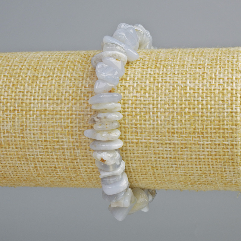 Brățară din agat albastru (chalcedon albastru, Safirin) piatră naturală mărunțită, diametru 10x3 mm +/-, lungime 18 cm +/- (pe elastic)