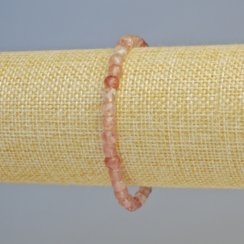 Brățară din cuarț căpșună, piatră naturală, cuburi șlefuite, diametrul aproximativ 5 mm +/- (elastică), lungime 18 cm+