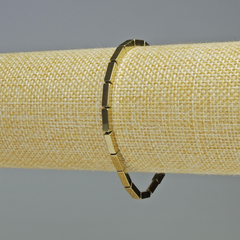 Brățară din hematit cu dreptunghiuri, culoare aurie, diametru 9x3 mm, lungime 18 cm, elastic