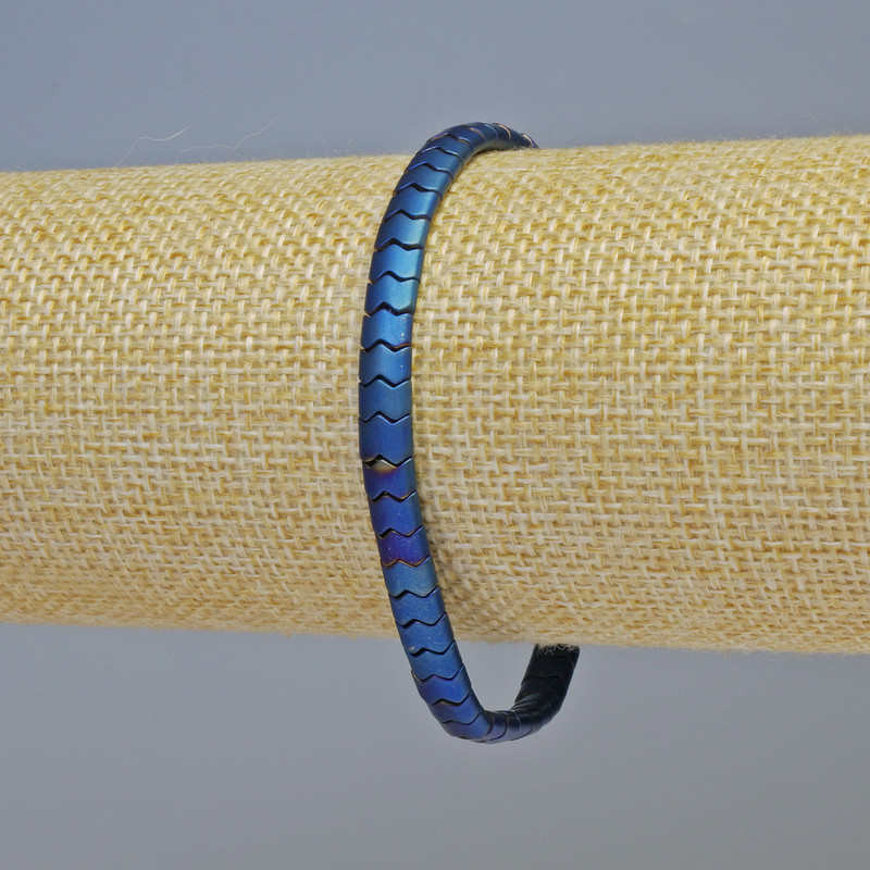 Brățară din hematit, șarpe zig-zag, val, culoare albastru mat, diametru 5×4×3 mm, lungime 18 cm, elastic