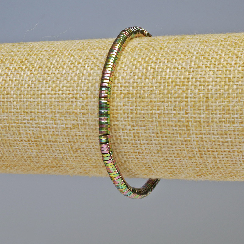 Brățară din hematit rondel, în nuanțe curcubeu, diametru 4×1 mm, lungime 18 cm, elastic