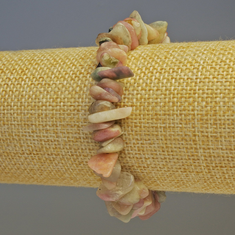 Brățară cu turmalin – bucăți mărunți, diametrul 10–14×2 mm, lungime 18 cm, pe elastic