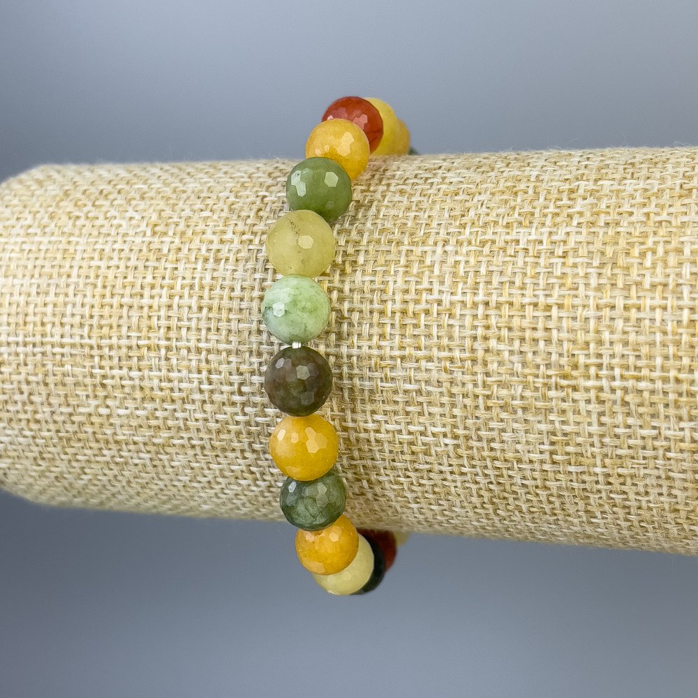 Brățară asortată din mărgele tăiate de 8 mm, lungime 18 cm, pe elastic