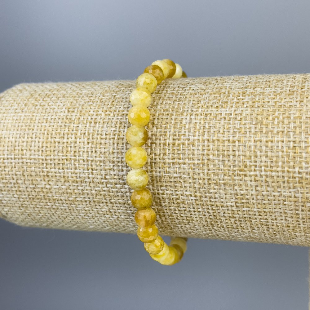 Brățară din jadeit cu mărgele facetate de 6 mm, lungime 18 cm, extensibilă