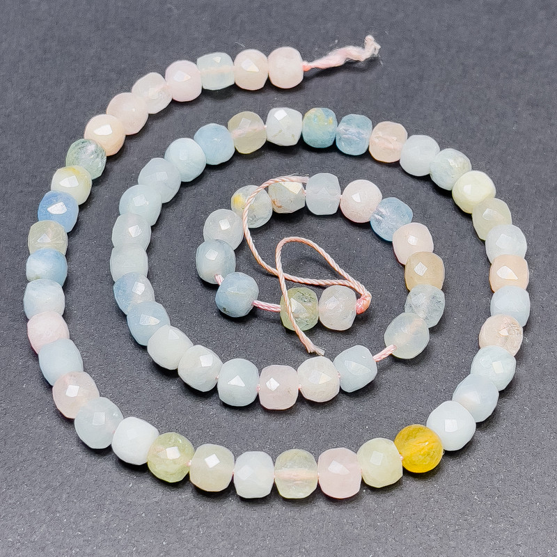 Mărgele de Morganit pe șnur, cuburi tăiate, diametrul de 6 mm, lungime 39 cm