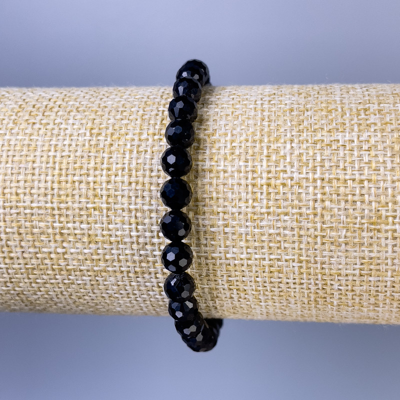 Brățară din turmalin cu mărgele tăiate, diametrul 6 mm, lungimea 18 cm, elastic