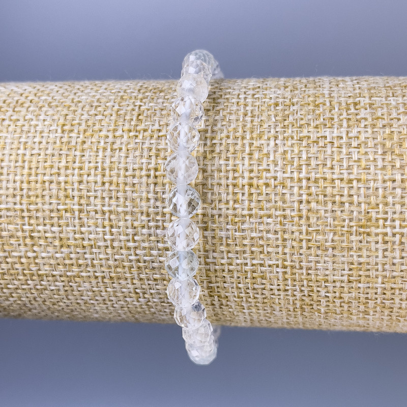 Brățară din cristal de munte, mărgele tăiate, diametru 6 mm, lungime 18 cm, pe elastic