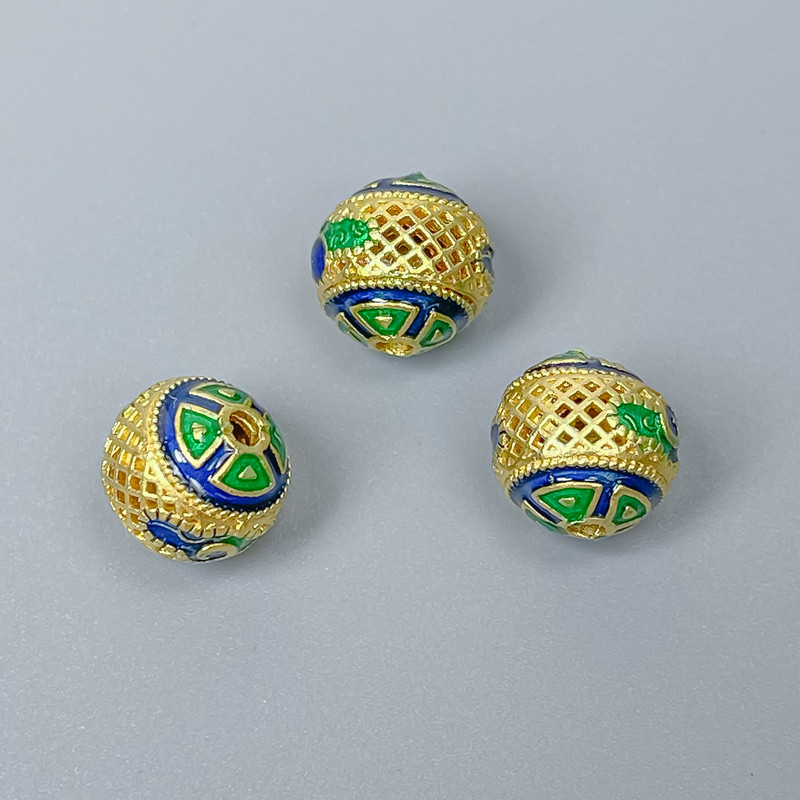 Mărgea Cloisonné albastru-verde email, diametrul 10 mm +/- gaură, diametrul 2 mm, culoare metal auriu, 1 bucată