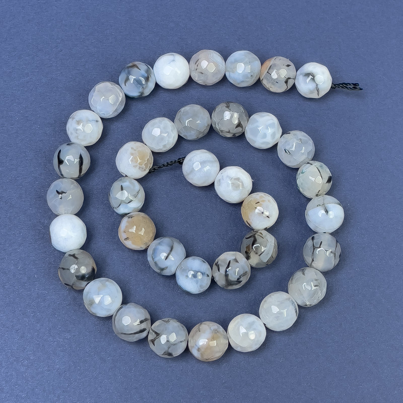 Mărgele de agat Venele Dragonului pe șnur, mărgele tăiate, diametrul 10 mm, lungime 36 cm +