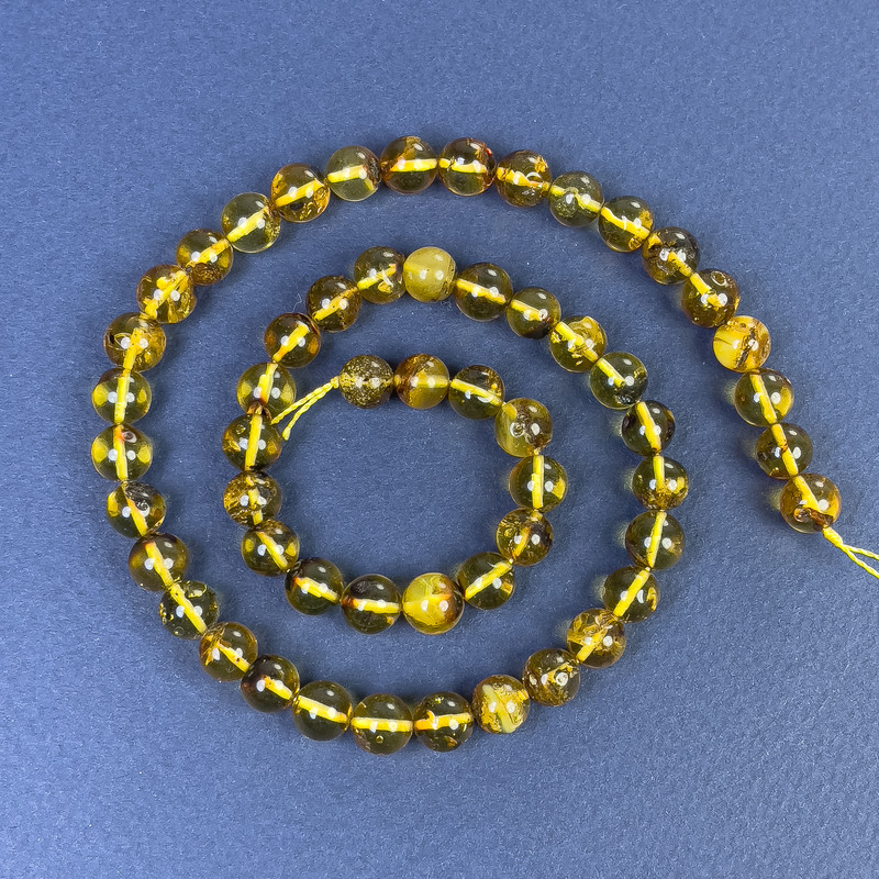 Mărgele de chihlimbar, bile netede de 8 mm, pe șnur, lungime 39 cm+