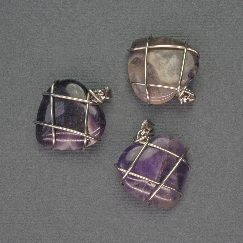 Pandantiv inimă cu ametist în montură argintie, diametrul 21x21 mm, lungimea 27 mm