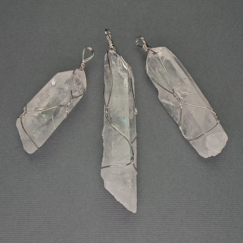 Pandantiv din cristal de munte în împletire, 65×55×18 mm, mărime variată