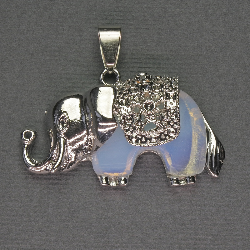 Pandantiv Elefant din piatră lunară 39×34 mm ± metal argintiu