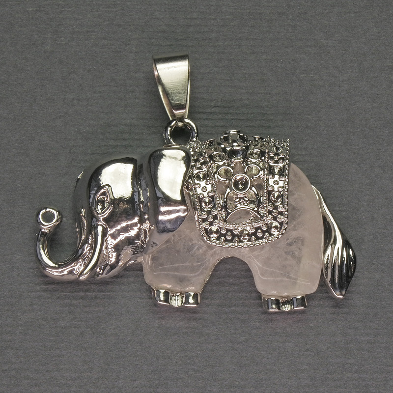 Pandantiv Elefant din cristal de munte, 39×34 mm, metal argintiu