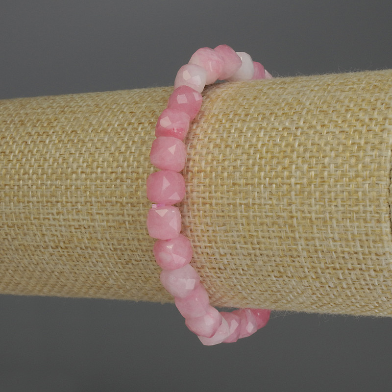 Brățară din turmalin cu cuburi tăiate, diametrul 7 mm, lungime 18 cm, pe elastic