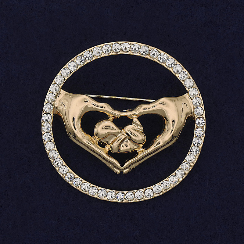 Broșă inimă, strasuri albe, metal auriu, 38 mm+