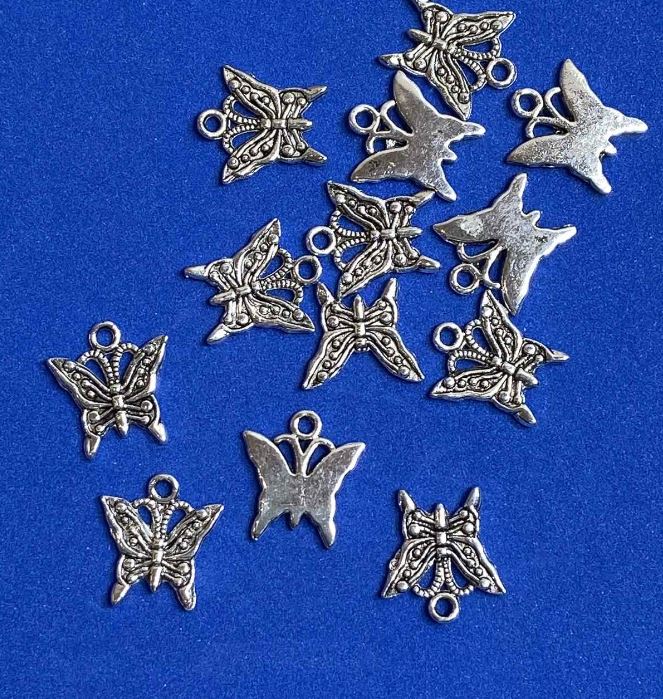 Pandantiv din metal, formă de fluture, 18×16 mm, ambalaj 20 g, ±18 buc.