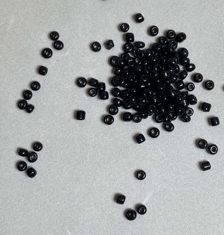 Furnituri pentru mărgele negre din plastic rondel 4×3 mm, ambalaj ± 70 g