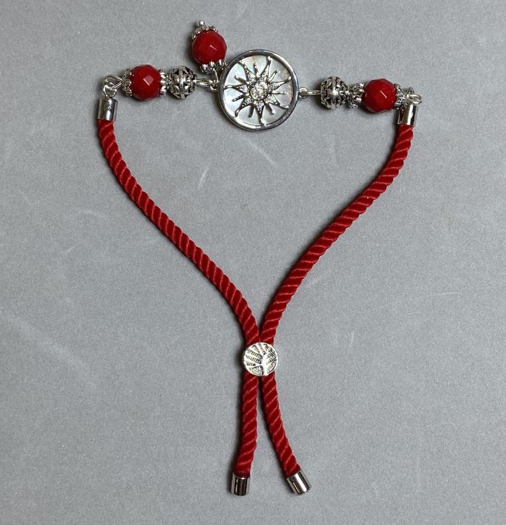 Brățară textilă, reglabilă, cu bilă din coral tăiată de 8 mm, cu inserție metalică, metal argintiu, diametru aproximativ 17 mm