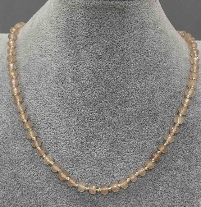 Colier din selenit sintetic, rondele tăiate 6x4 mm, lungime 50 cm