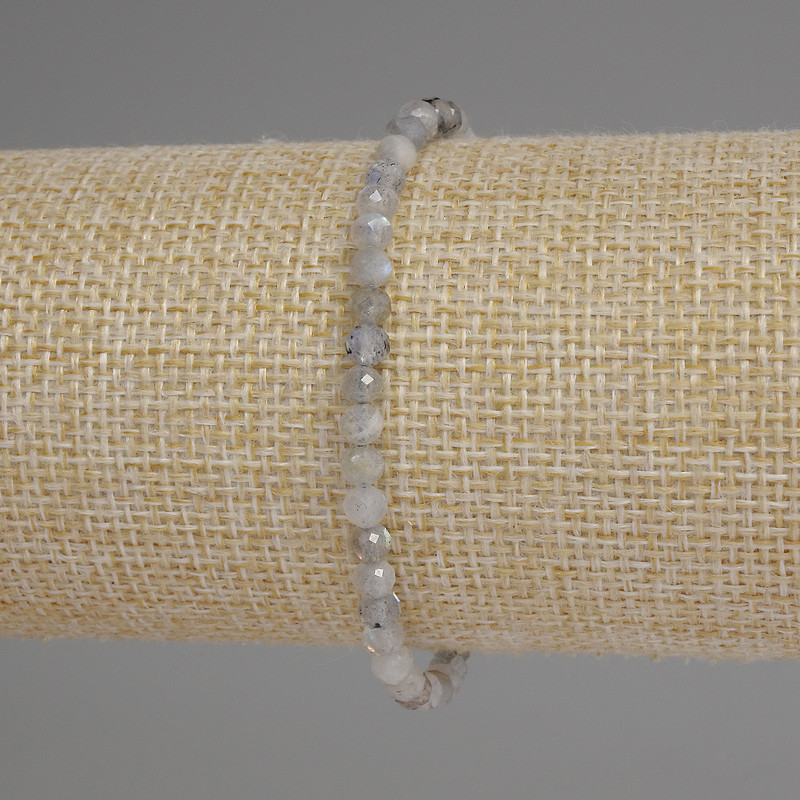 Brățară din labradorit cu mărgele tăiate, diametru 4 mm, lungime 18 cm, pe elastic