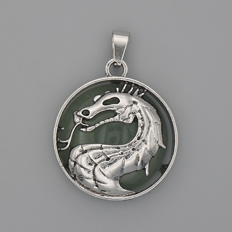 Pandantiv Dragon în cerc din nefrit, diametrul 28 mm, lungimea 38 mm, metal argintiu
