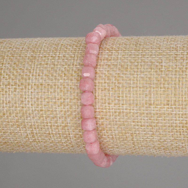 Brățară din turmalin, cuburi tăiate, diametrul 5×5 mm, lungime 18 cm, elastică