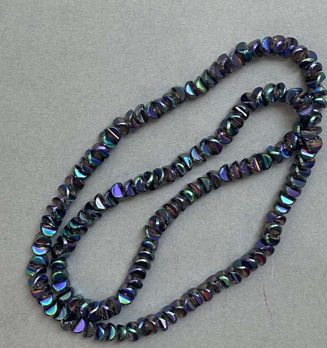 Mărgele de cristal în stil Swarovski, albe, cu nuanță de benzină, diametrul 6×3,5 mm, lungimea 49 cm, pe fir