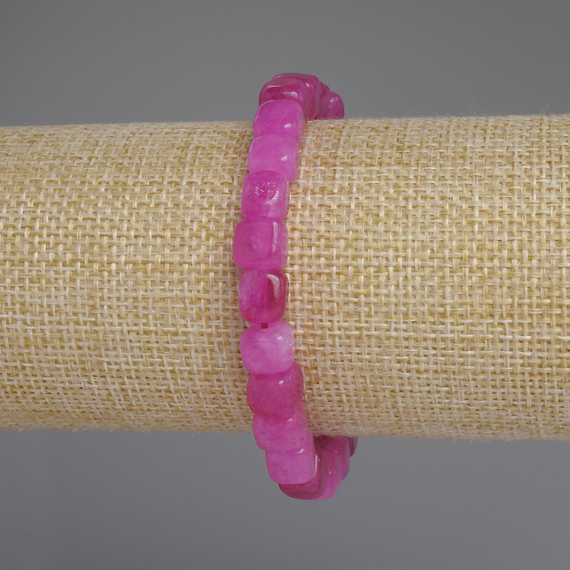 Brățară din turmalin în formă de cub, diametru 7 mm, lungime 18 cm, pe elastic