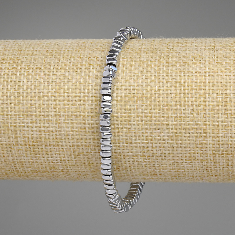 Brățară din hematit, culoare argintie, rondelle pătrate 4×2 mm, lungime 18 cm, elastică