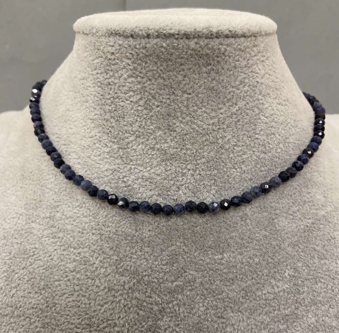 Choker cu safir facetat, bilă de 4 mm, lungime 34 cm, lanț de prelungire de 5 cm