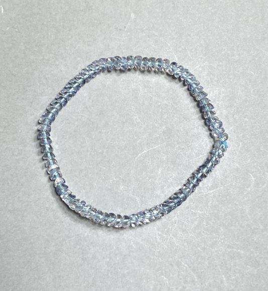 Brățară din mărgele în stil Swarovski 4x3 mm, lungime 18 cm, elastică