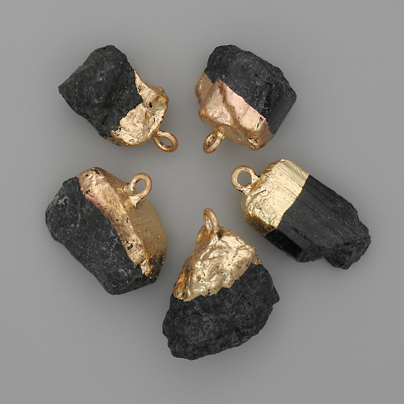 Кулон Турмалін Шерл необроблене каміння золотистий метал 24-32х14-22мм+- асорті розмір