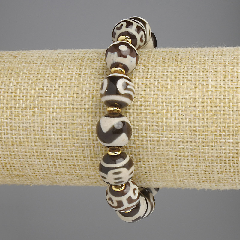 Brățară din agat, bile netede, diametrul aproximativ 12 mm, cu inserții metalice, lungime 18 cm, pe elastic