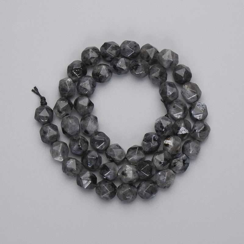 Mărgele din labradorit cu fațete, diametru 8×7 mm, pe șnur, lungime aproximativă 37 cm