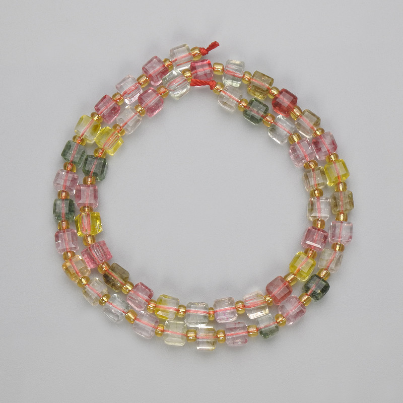 Mărgele din cuarț tonifiat, cuburi facetate, diametru 5×5 mm ±, cu mărgele de 3 mm ±, lungime 37 cm ±, pe șnur