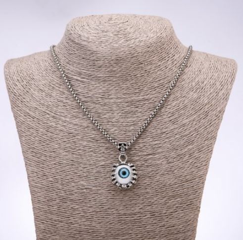 Pandantiv în stil punk gotic, ochi 22×25 mm, culoare metalică: argintiu închis, pe lanț, lungime 65 cm