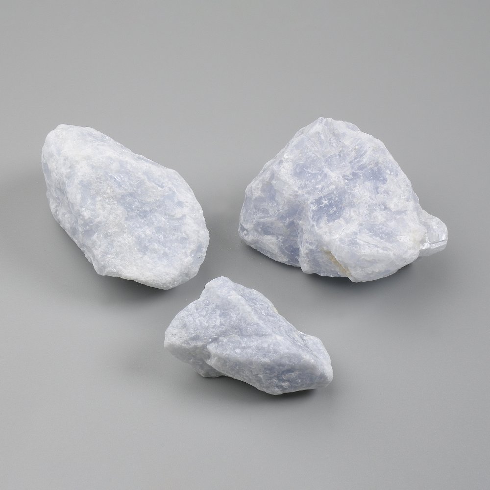 Acvamarin natural neprelucrat, diametrul 52×42×37 mm ± (dimensiuni asortate) (Preț pentru 100 g)