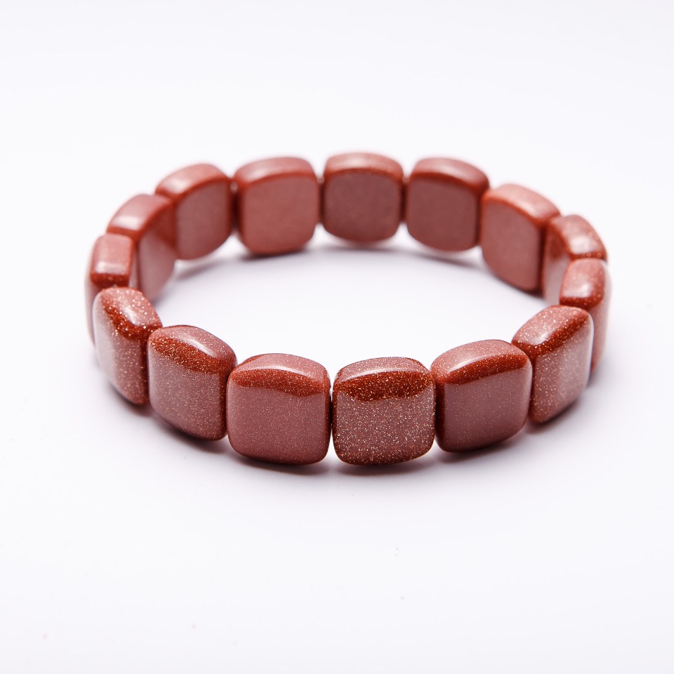 Brățară din piatră aventurin sintetic (nisip auriu) pe elastic, zale 12×12 mm, circumferința 18 cm