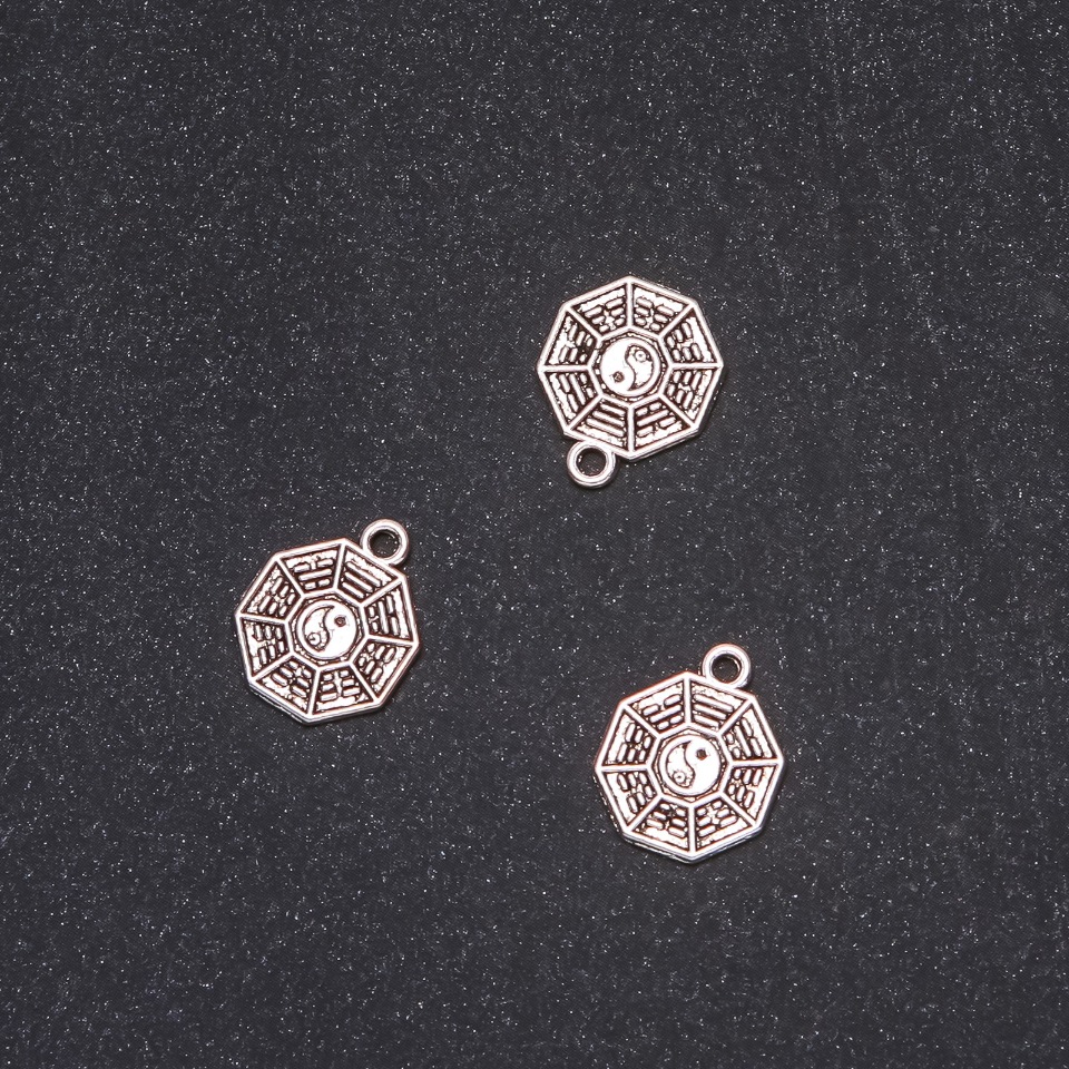 Furnitură pentru pandantiv Cartea schimbărilor Yin-Yang 12×15 mm ambalaj 20 g ± 26 buc