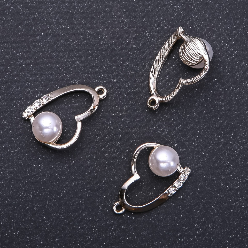 Furnitură pentru pandantiv inimă „aur deschis” diametru 4 mm, lungime 18 mm, ambalare 5 buc. (+ -)