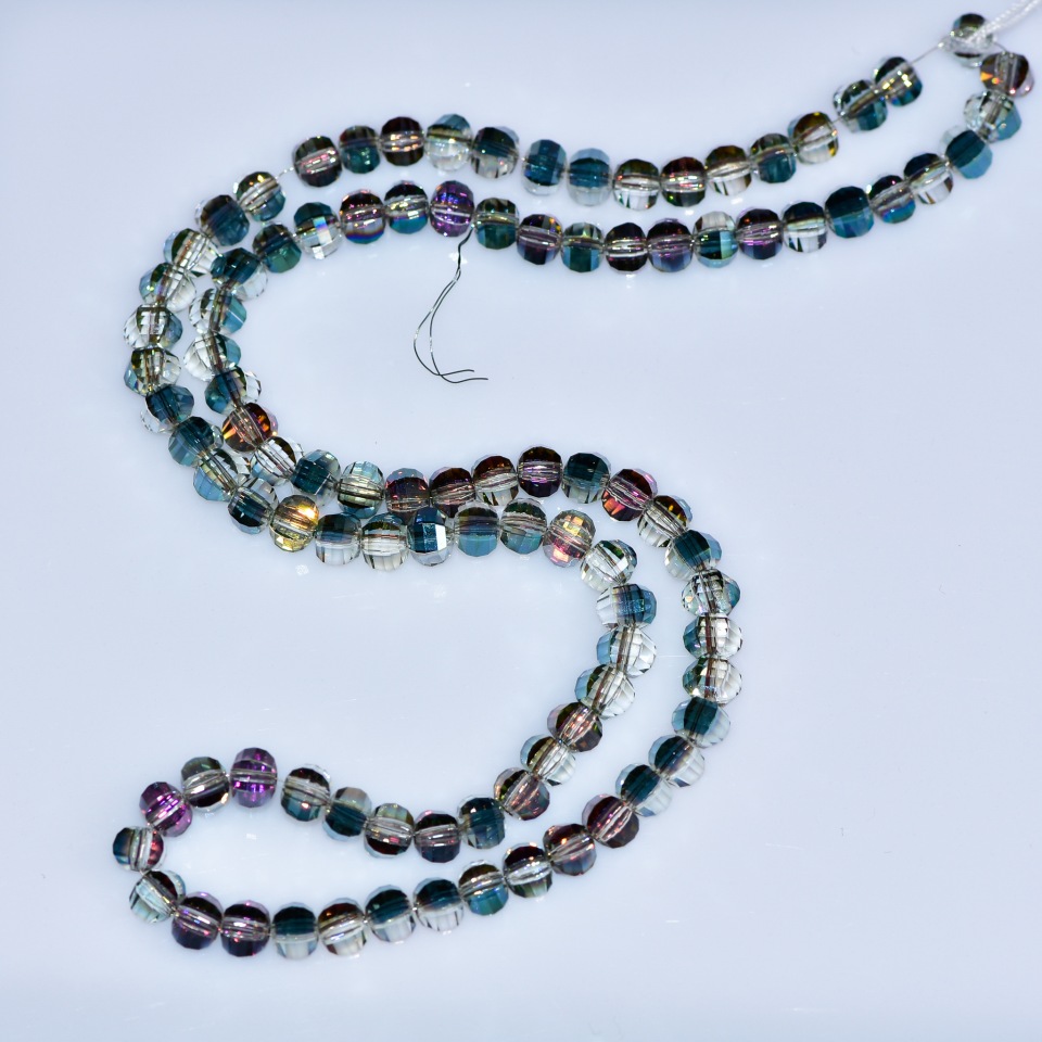 Mărgele din cristal în stil Swarovski, maro deschis, formă sferică tăiată, finisaj verde petrol, diametru 5×4 mm, șir lungime 4