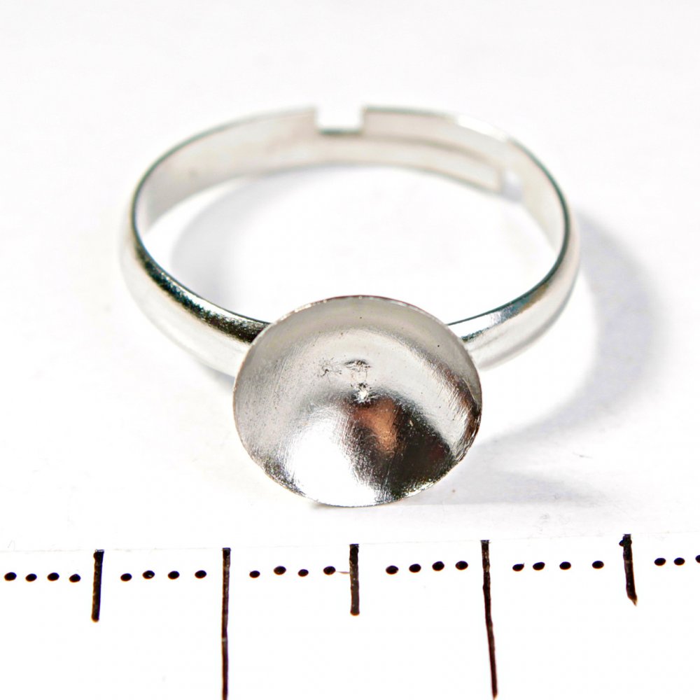 Preț per pachet /10 bucăți. Bază rotundă pentru cercei, cupă de 10 mm