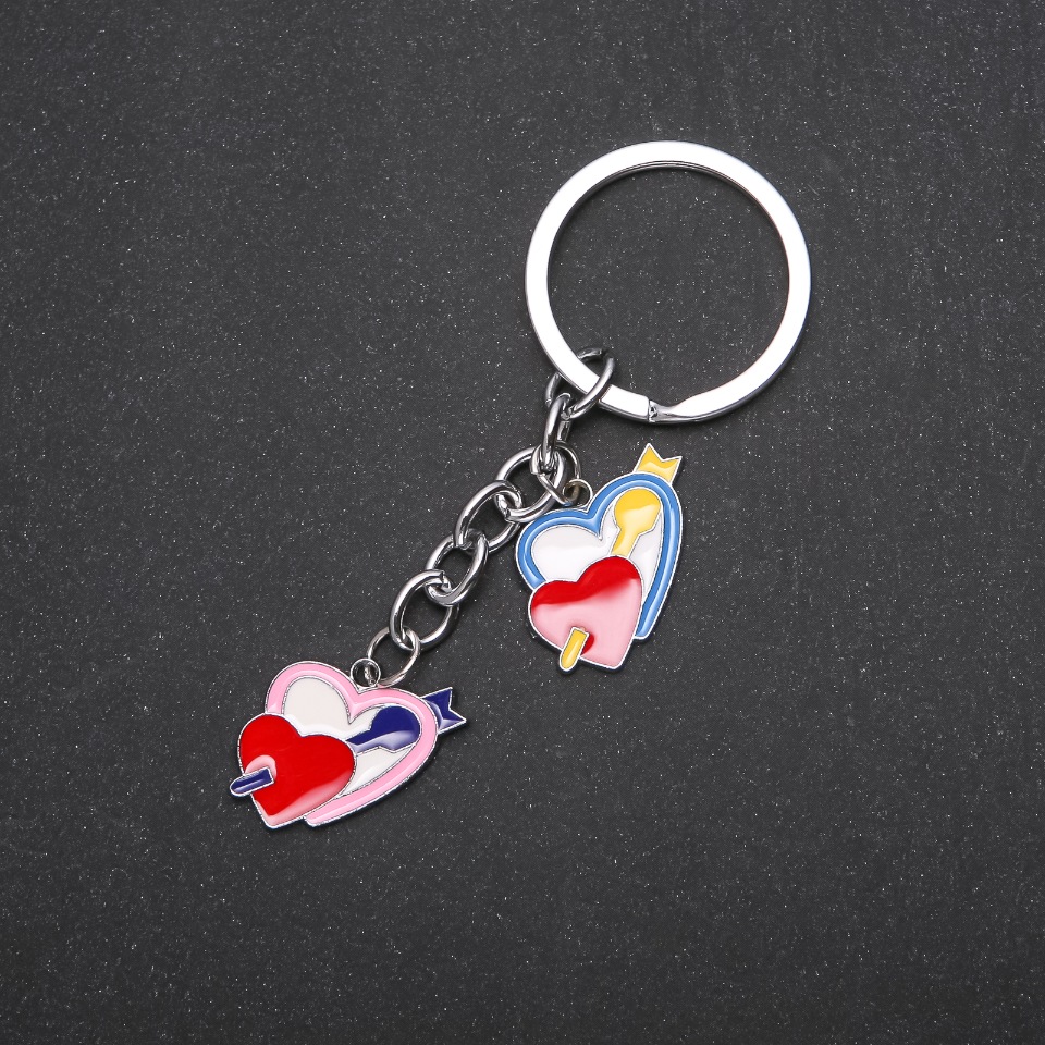 Breloc cu inimi argintii