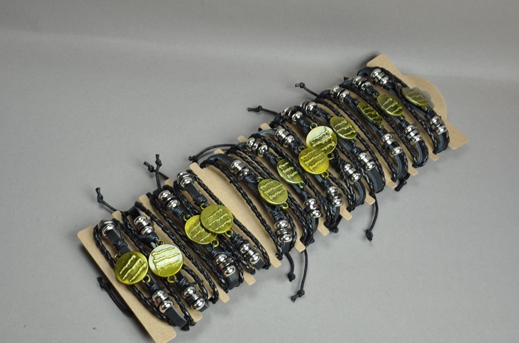 Браслети еко шкіра Кігті на затяжках упаковка 12шт