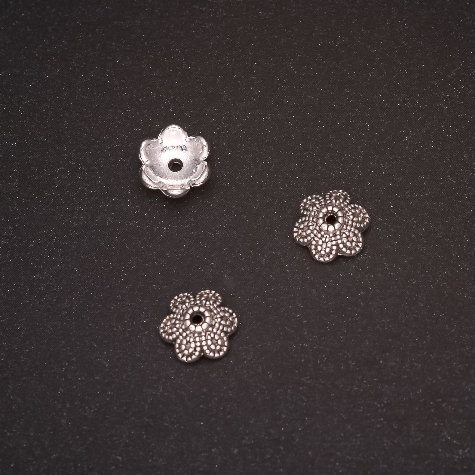 Capace terminale pentru bijuterii, diametru 10x4 mm, diametru interior 1,5 mm, ambalaj 20 g +/- 22 buc