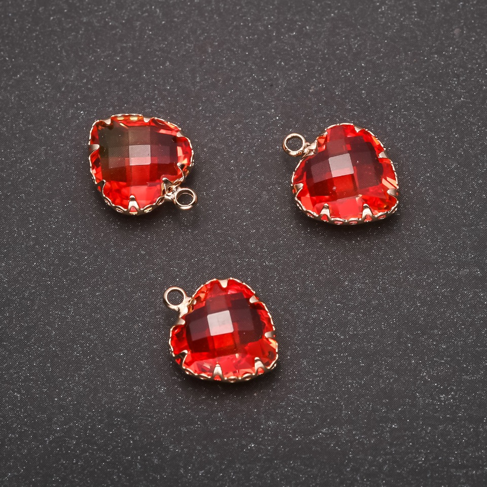 Pandantiv «Inimă» culoare portocaliu-galbenă, montură aurie 12x15 mm