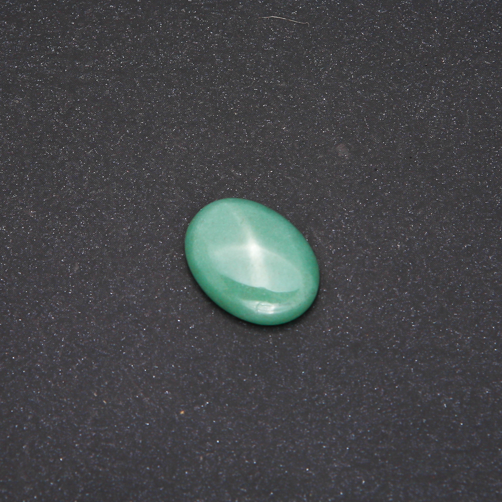 Cabochon din nefrit 20×15 mm