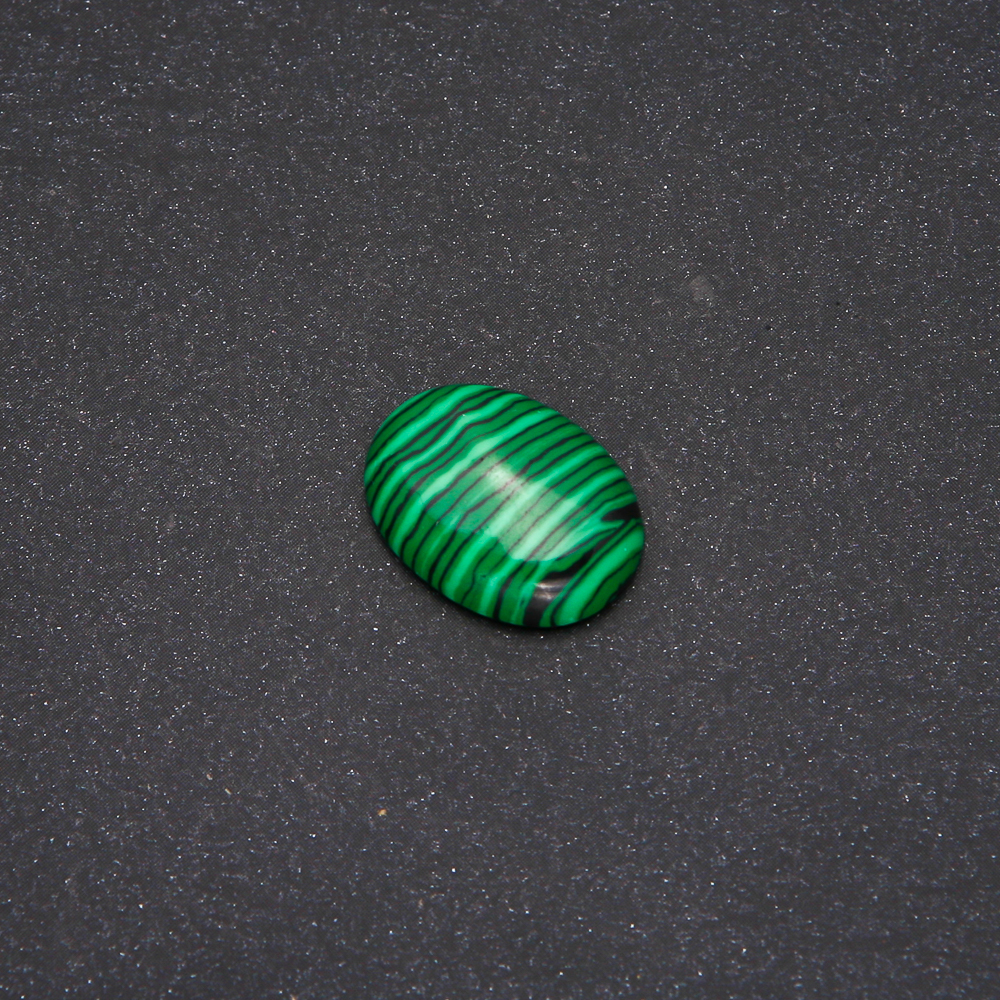 Cabochon din malahit lucios 20x15 mm +