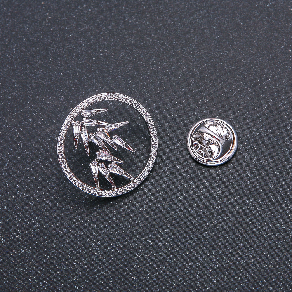 Broșă Xuping placată cu rodiu, cu strasuri albe, 22 mm +